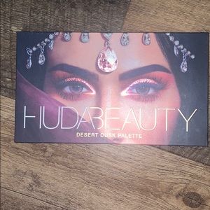 Huda Beauty palette
